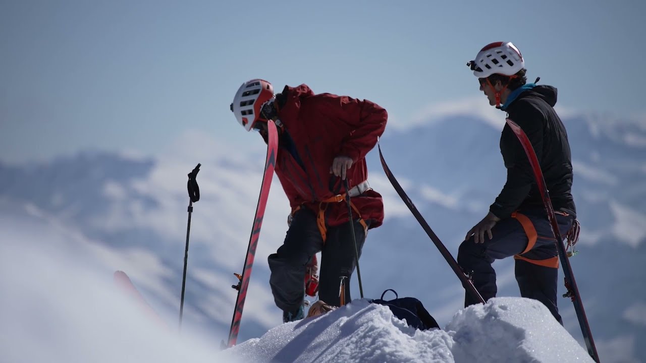 Tuto ski de randonn&eacute;e : chausser en pente raide par Vivian Bruchez