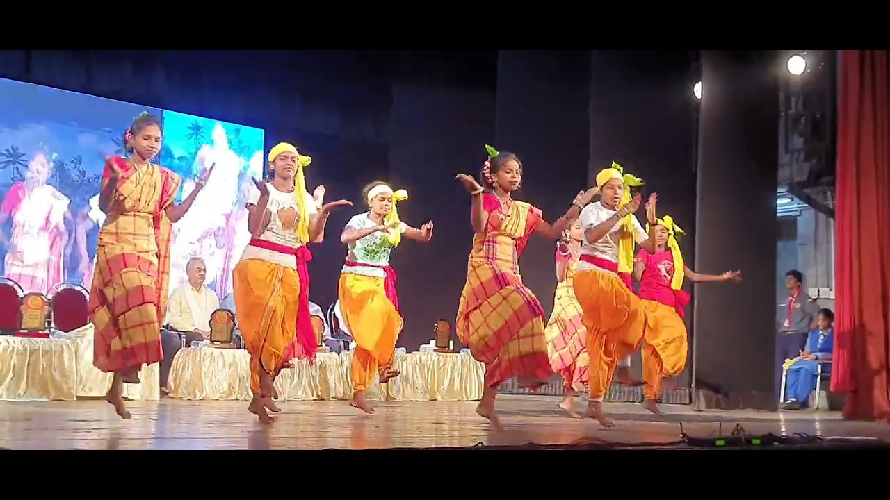 Rajdhani Collage kuri...// santali dance// kolkata stage program. 