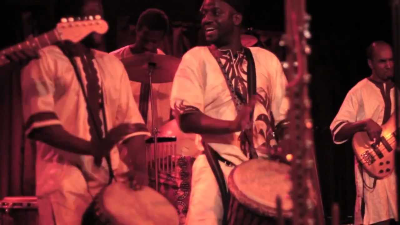Seckou Keita and Adama Bilorou, Djembe