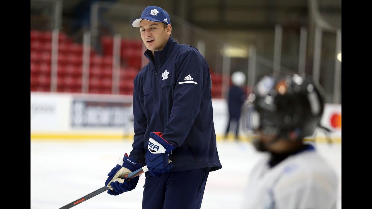 PUCK 101: Zach Hyman visits Toronto Maple Leafs Hockey School