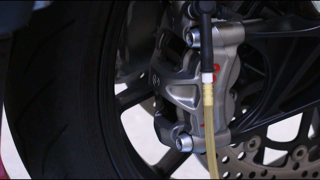 Ducati Diavel 1260S Bleed Front Brakes
