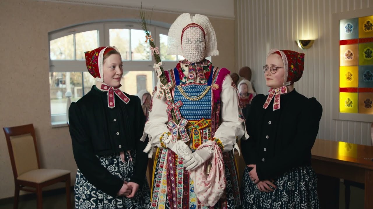 Serbske nałogi a swěźenje w běgu lěta – imaterielne kulturne derbstwo [Niedersorbisch]