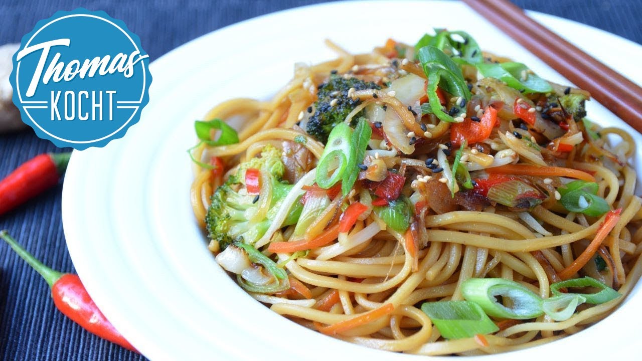 Gebratene Nudeln chinesisch / Thomas kocht
