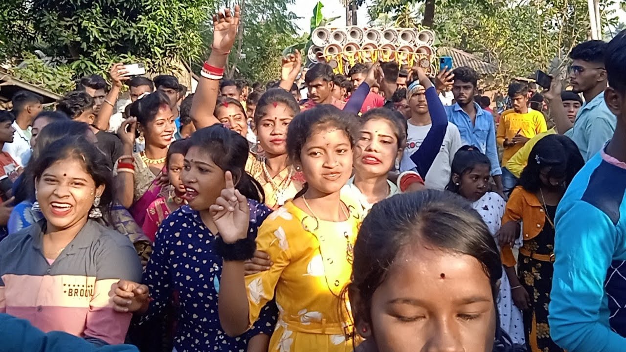 পুতুন্ডা তে বাপি সাউন্ডের💥ফুল রোড শো ভিডিও💃বাপিদা সব মেয়েদের নাচিয়ে ছেড়েছে||