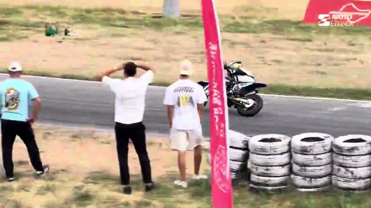 Türkiye Supermoto Şampiyonası 65-85 cc Körfez Yarış Pisti 1. Ayak Yarışı.