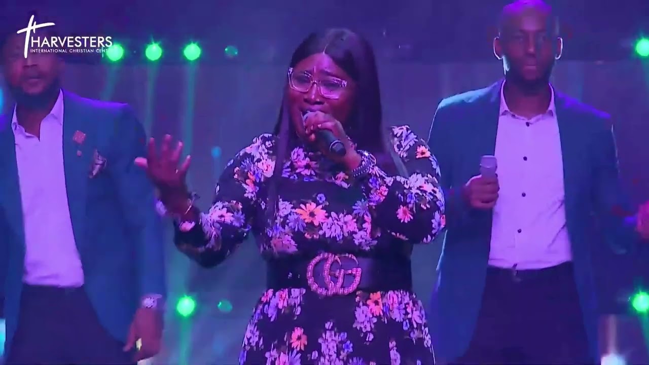 Tobechukwu Medley With IBK Sings and Exalted Tribe At Harvesters