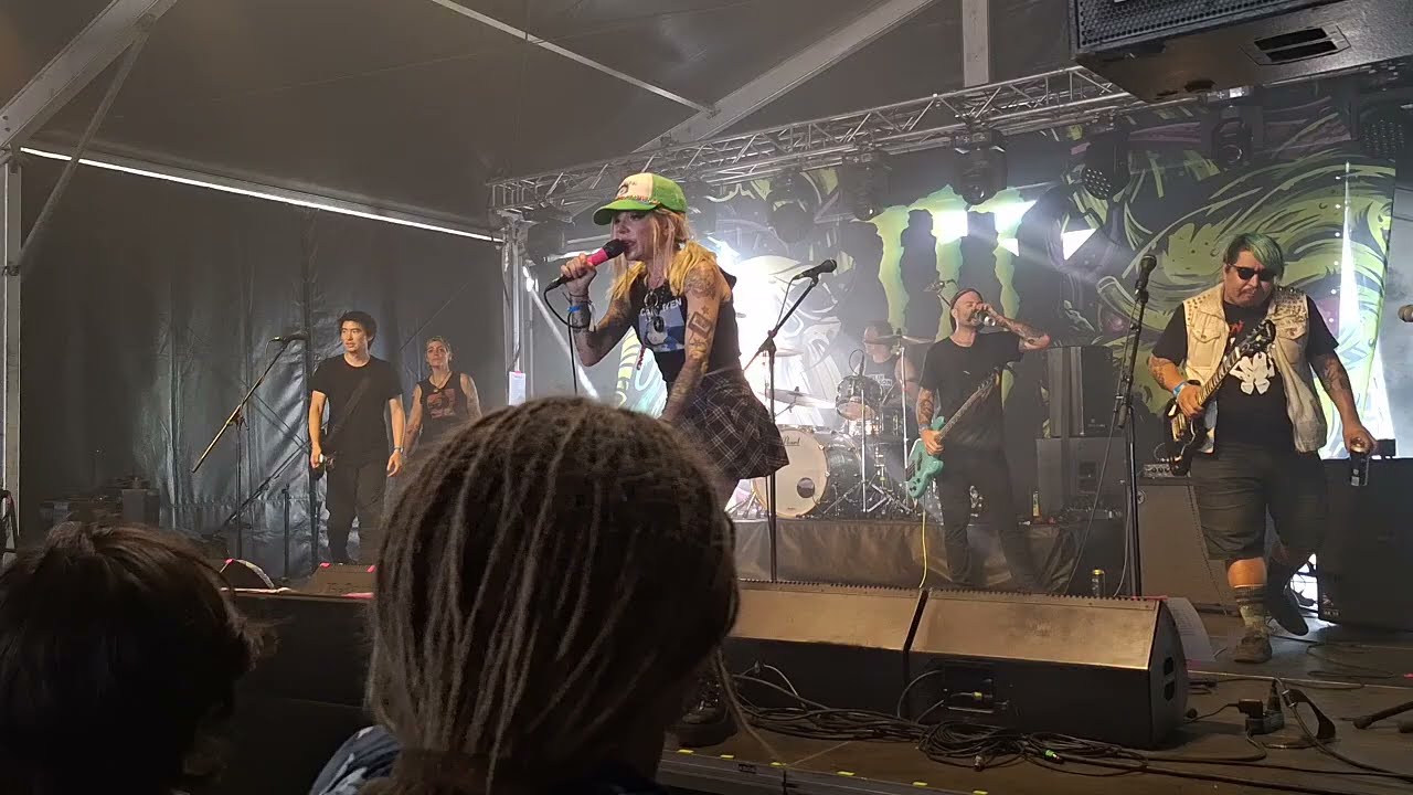 Leftöver Crack without Stza - Gang Control @MightySoundsFestival 2025