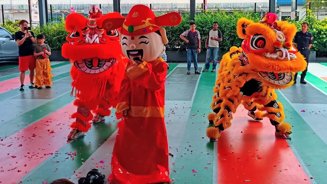 Танец льва — властный дух. 🦁🔥