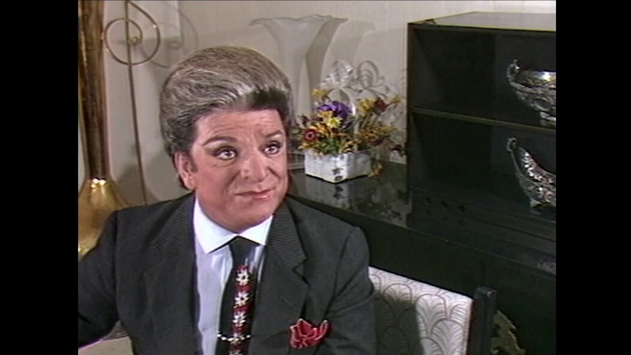 Zeki M&uuml;ren Gazetecilerle Yaptığı R&ouml;portaj