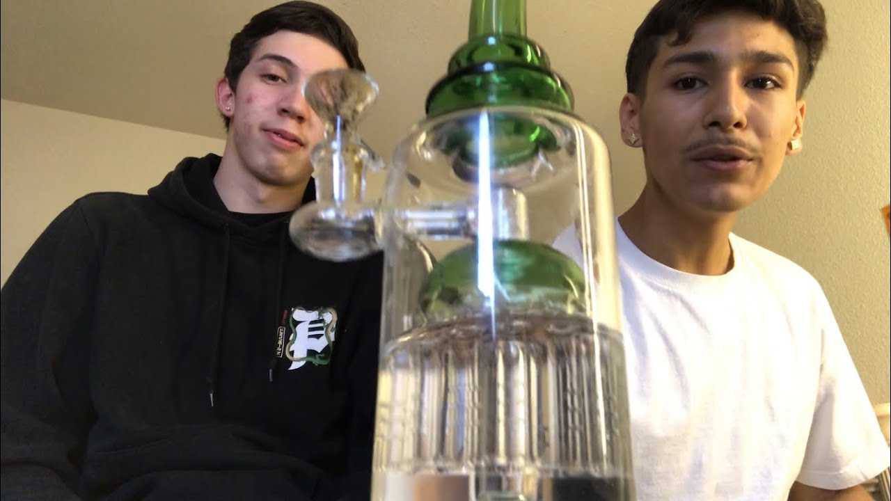 NEW BONG - WAKE & BAKE WITH ALONSO