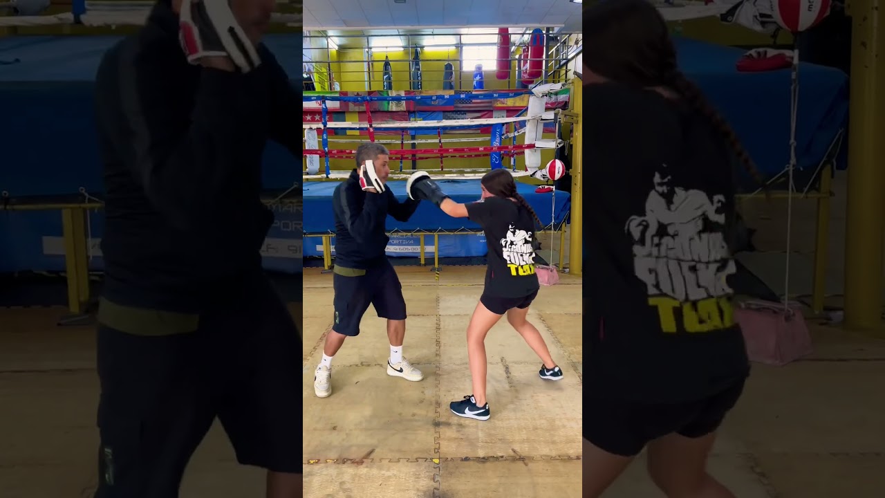 Manitas arriba 🥊 #manoplas #guardia #boxeo #entrenamiento #coach #parati #fyp #viral