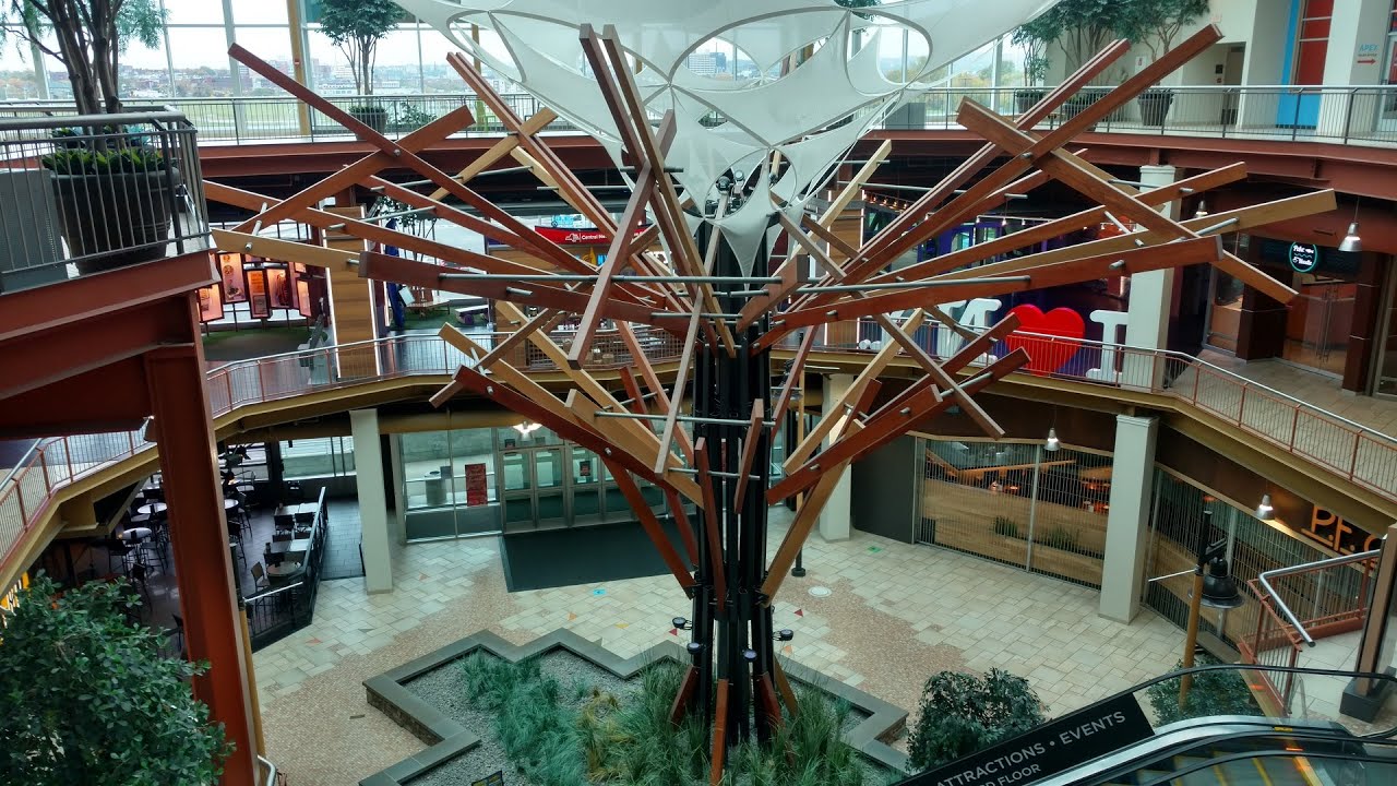 A Visit to Destiny USA