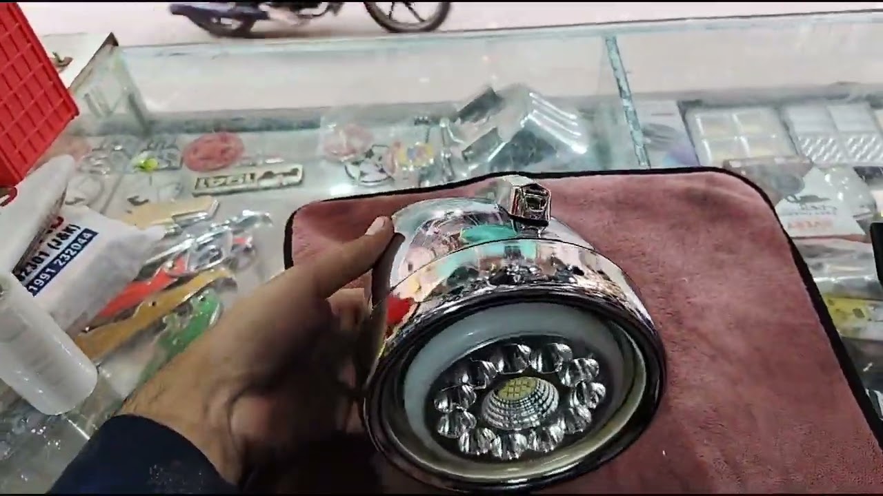 Auto rickshaw headlight