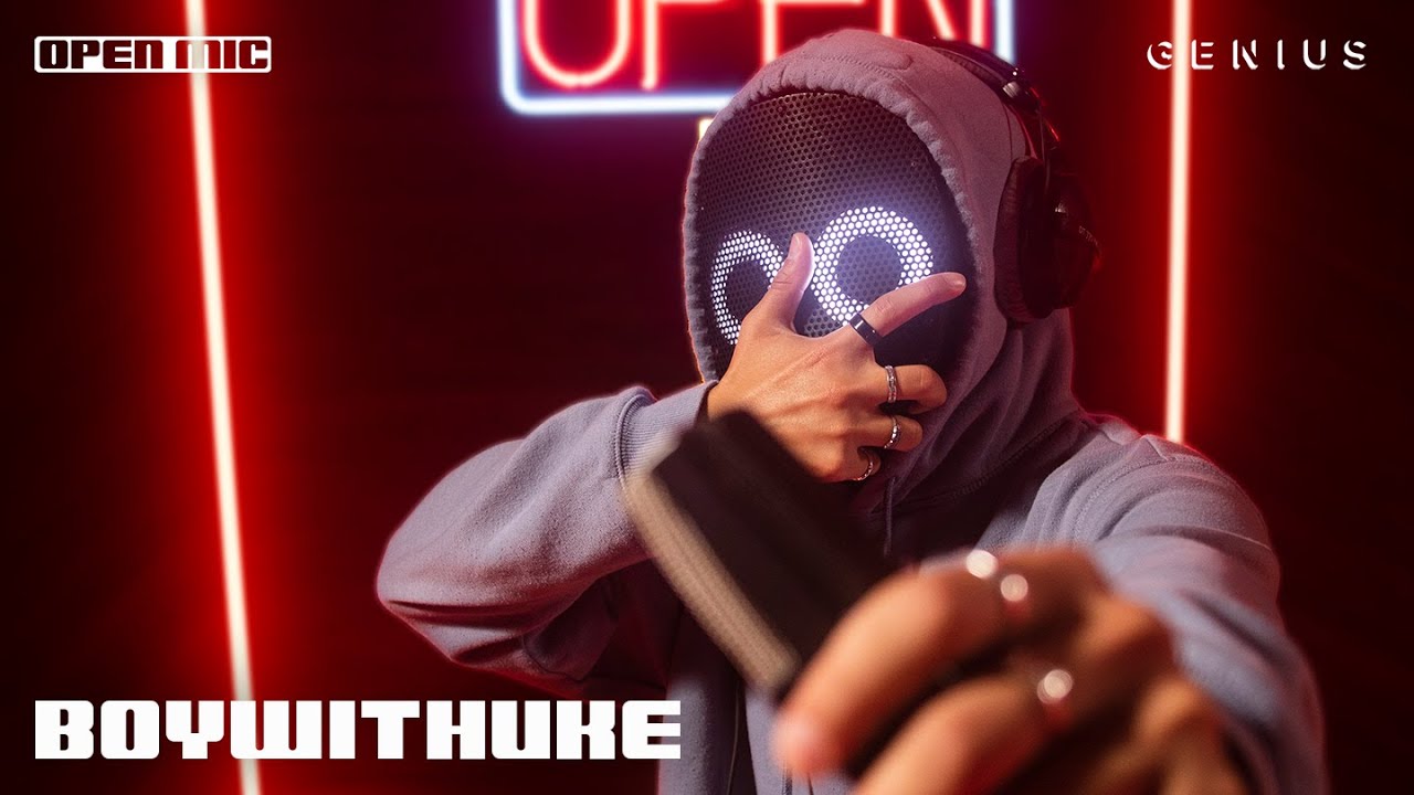 BoyWithUke 