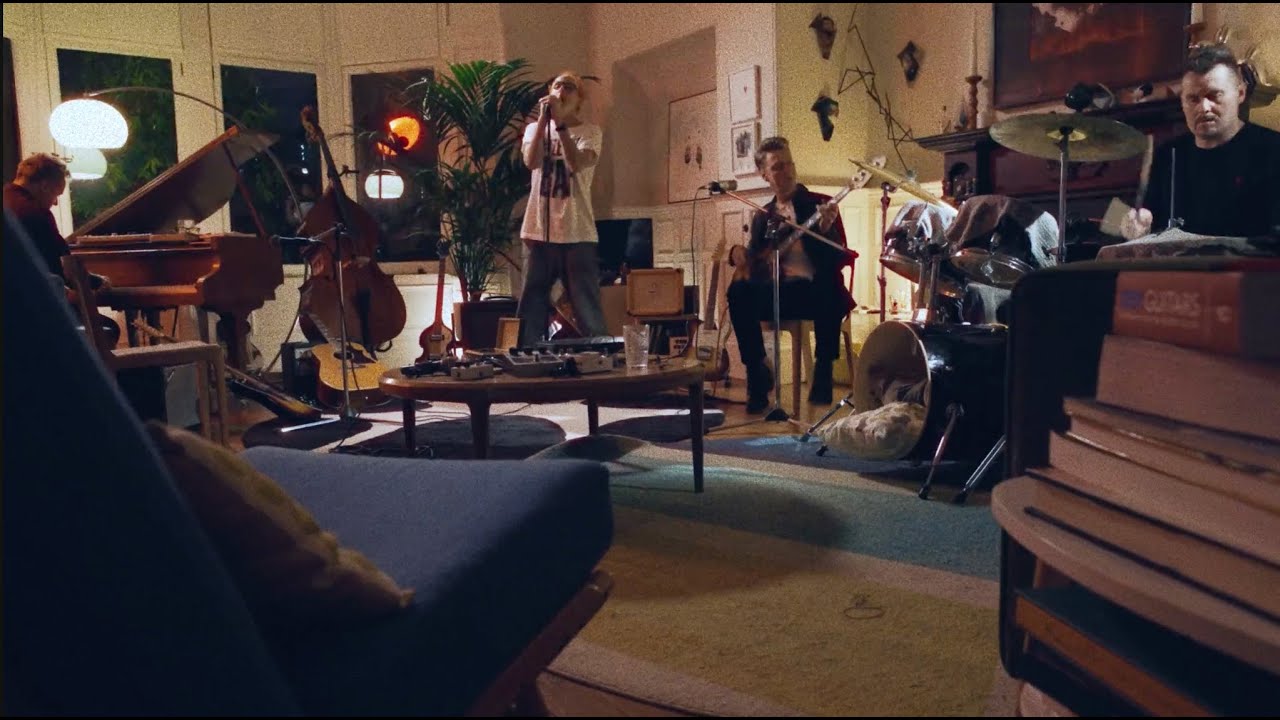 Travis - Gaslight (Stripped)