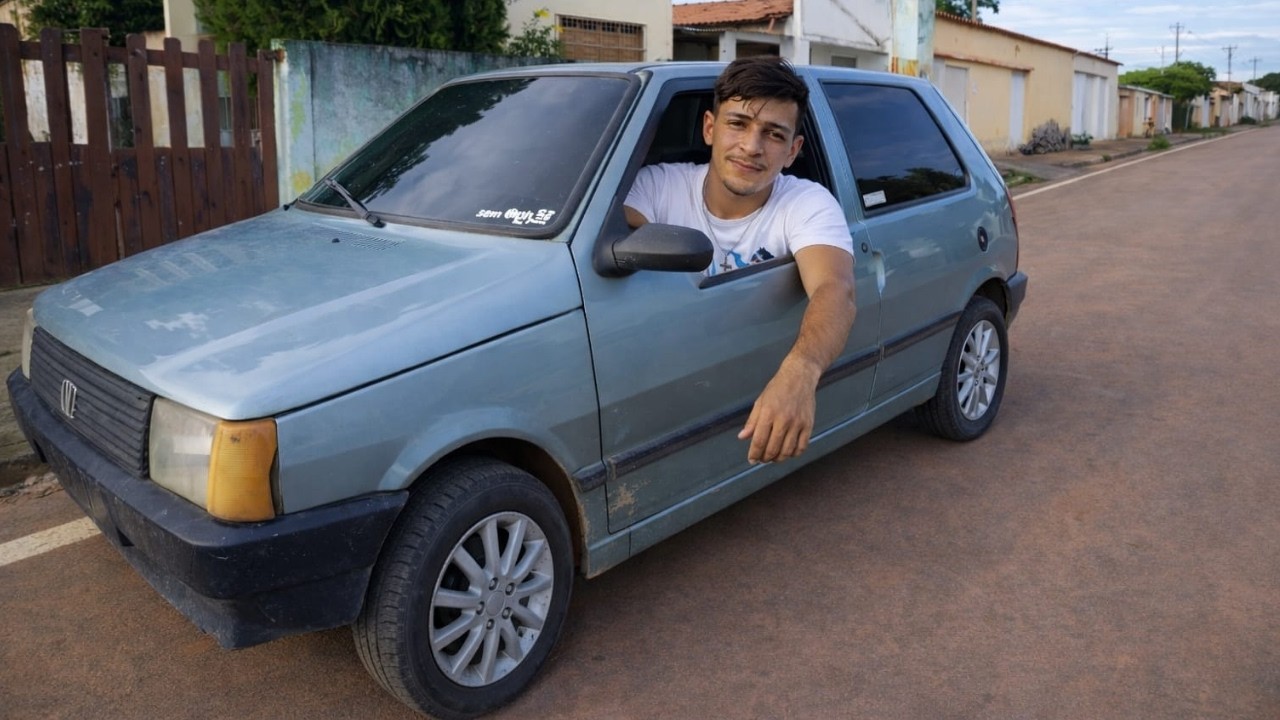 PRIMEIRO ROLE NO CARRO NOVO/ FIAT UNO 94