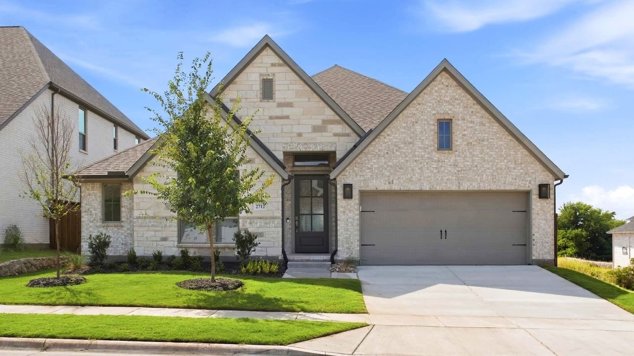 Perry Homes at Devonshire &mdash; 2712 Kirkhill Lane, Dallas, TX