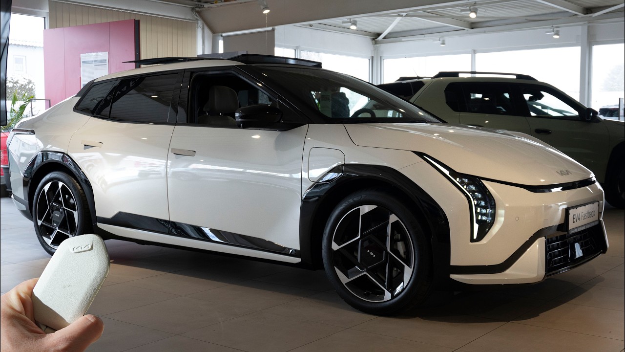 2026 KIA EV4 Fastback GT-Line (204 HP)