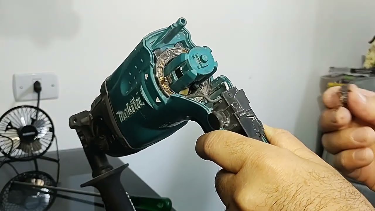 Como trocar as escovas de carvão do seu martelete rompedor!