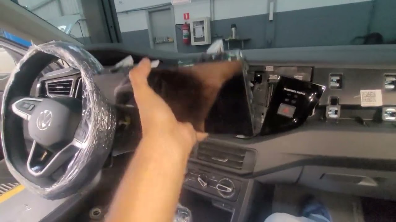 instalação câmera de ré  no polo 2023 vwplay.