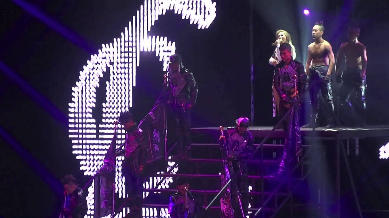 2NE1 WORLD TOUR 2014 ALL OR NOTHING in HONG KONG - fan cam part 2
