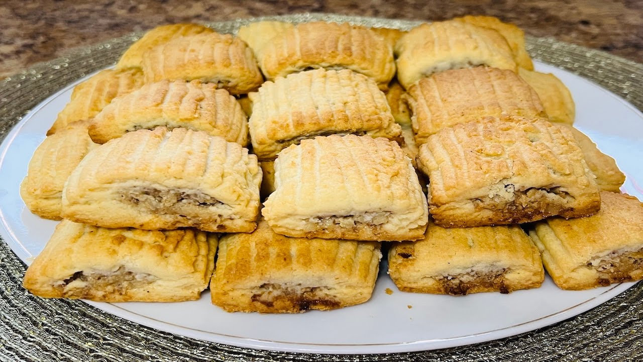 How to Make Walnut-Filled Cookies/طرز تهیه کلچه چارمغز دار