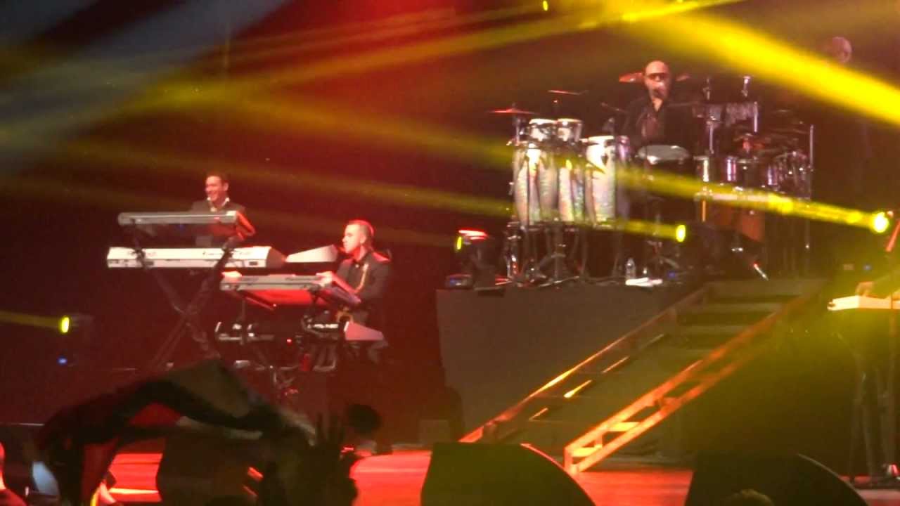 Pitbull Hey Baby Live Montreal 2012 HD 1080P