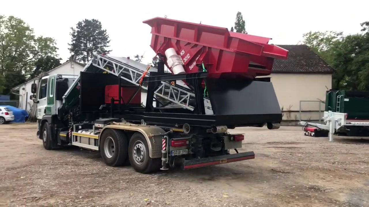 Hakenliftmobile Siebmaschine KS 3012 für Mutterboden und Abbruch