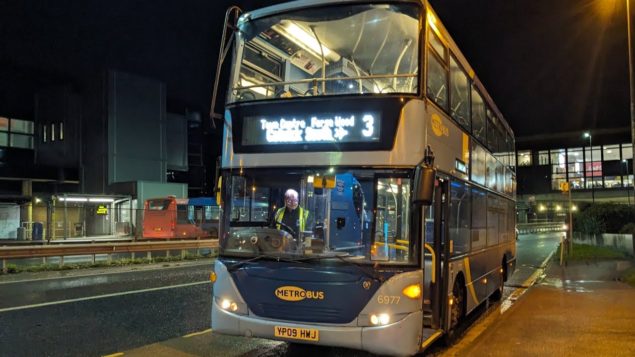 Kickdown! 6977 YP09 HWJ - Metrobus Scania Omnicity