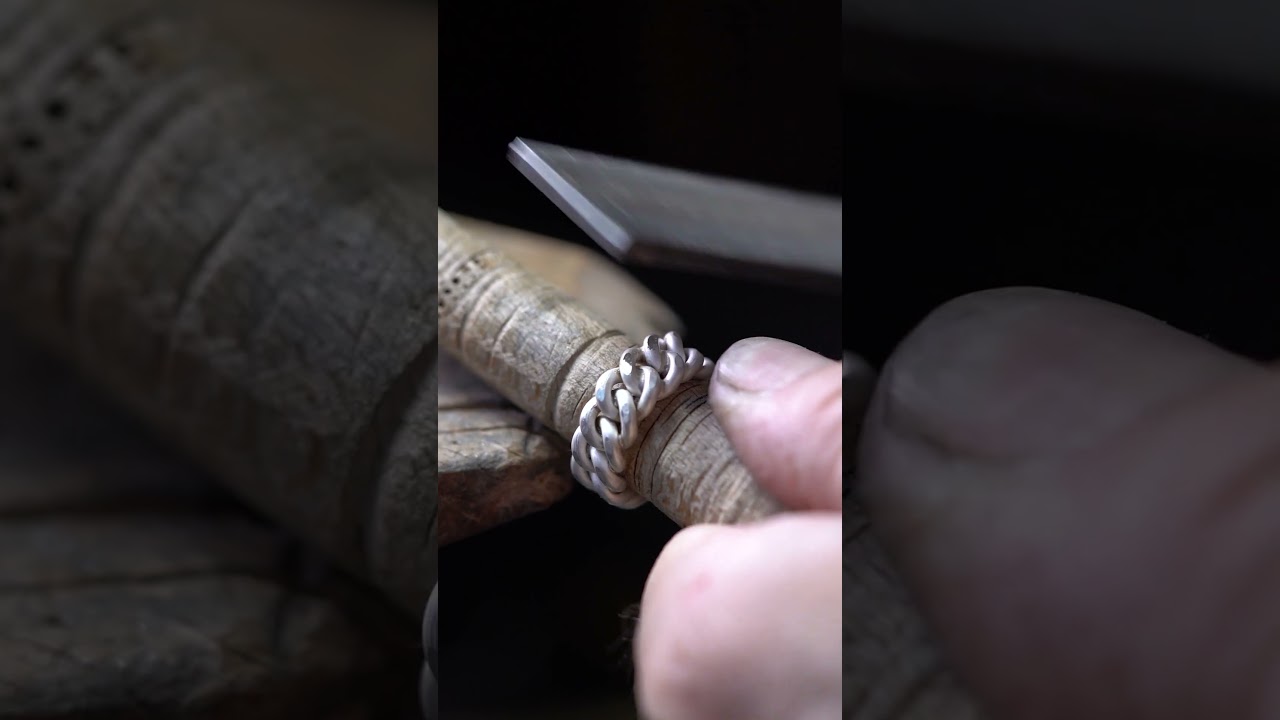 Making a Ring #makingaring #howtomakering #jewelry #minimalistdesigns