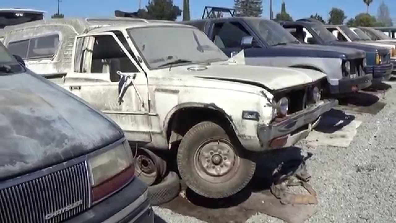 JUNKYARD FIND DATSUN 620 PICKUP TRUCK 510 521 JDM MINI TRUCK