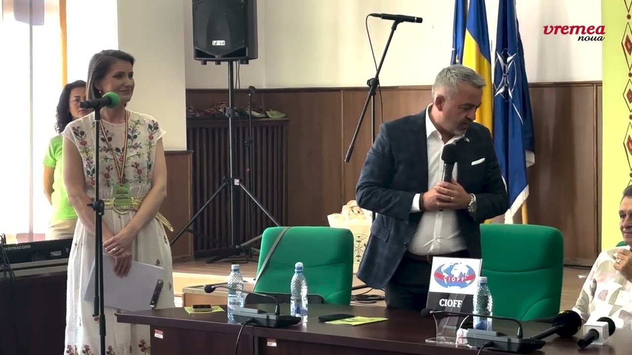 Deschiderea festivalului Hora din Străbuni!