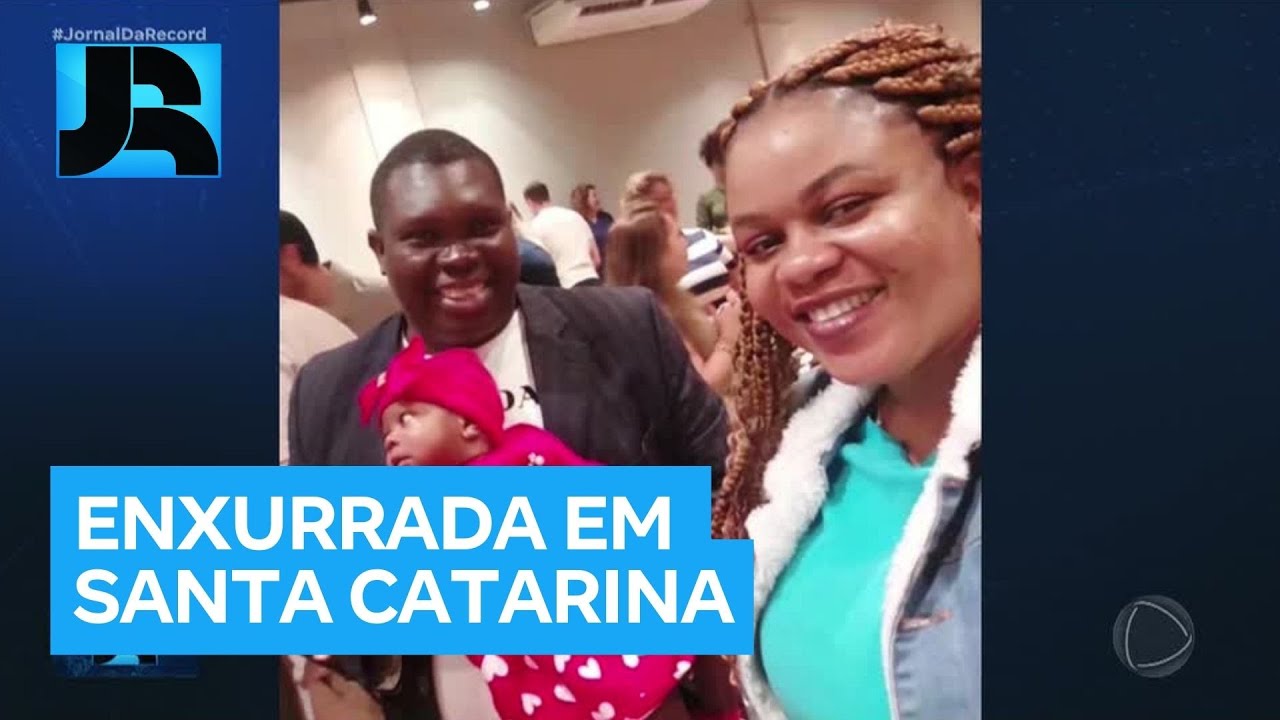 Fam&iacute;lia morre ap&oacute;s carro ser arrastado por enxurrada em Santa Catarina