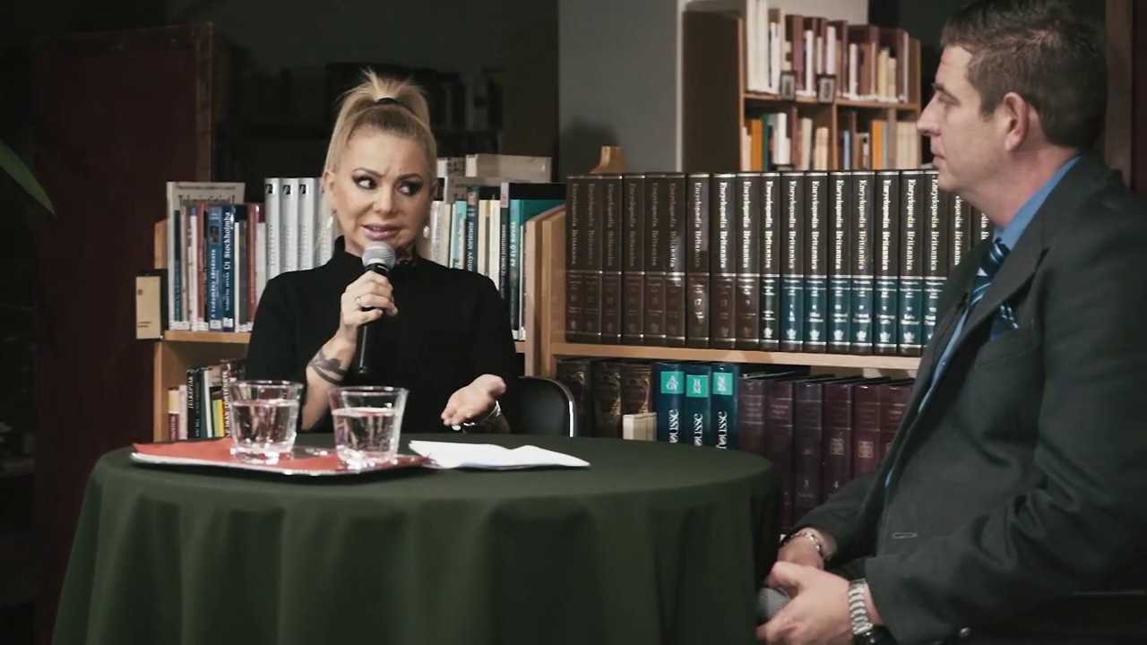 Üzenet a könyvtárban: Szemtől szemben: Judy és Juhász Nándor beszélgetése