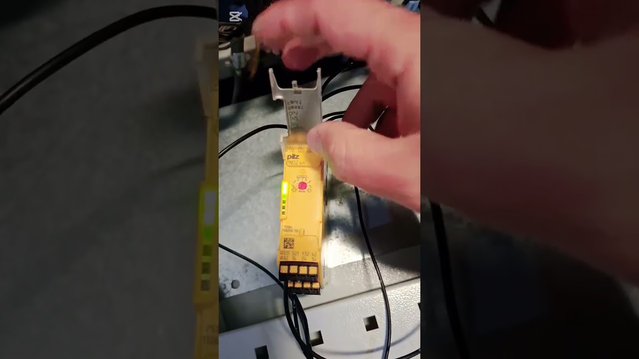 #Tutorial PILZ SAFETY RELAY