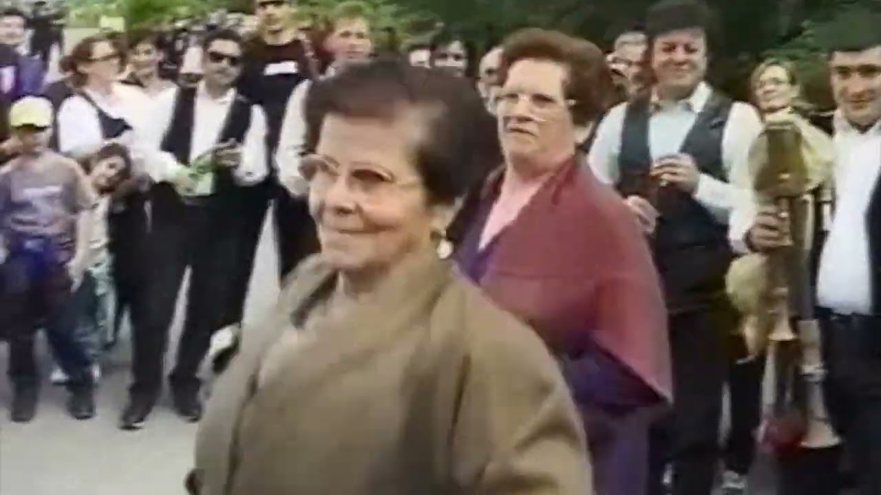 Il mio filmato : Processione Madonna di Montauro del  2002 seconda parte