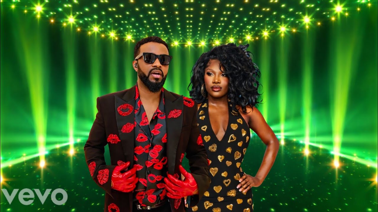 Fally Ipupa Ft.  Daphne - Femme Au Sommet (Official Music Video)