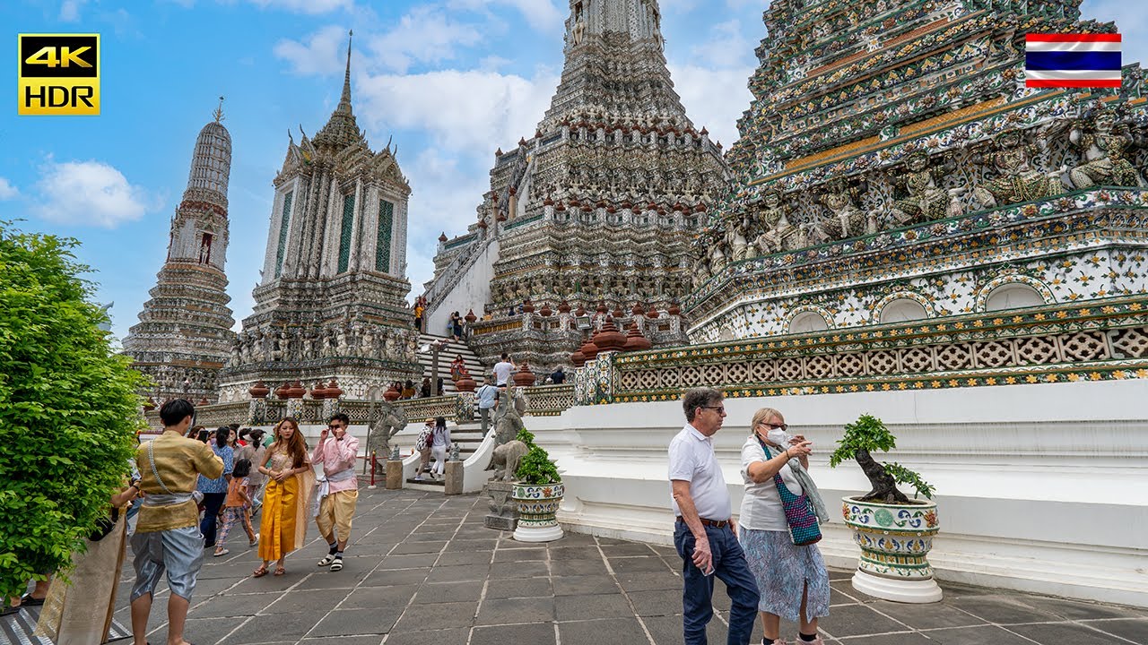 Walking tour Wat Arun Temple Bangkok Thailand 2023