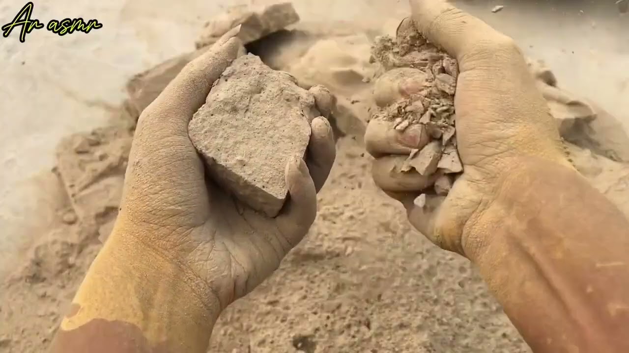 Red mud Dry 💦 Crumbling by @arasmr8666 #asmr #oddlysatisfying #clay #puremud #cement#reddit#sleepaid