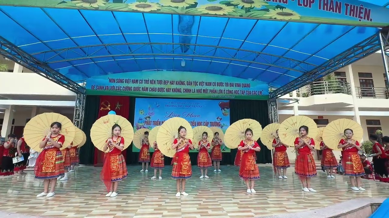 Múa Hoa giữa Đại ngàn - Chào mừng 20/11