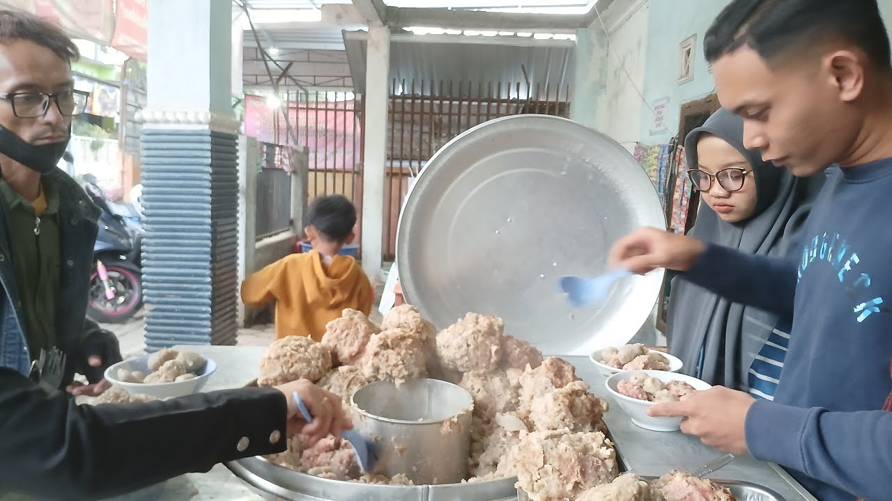BAKSO SAK WAREG MU LOKASI TEMAS NGLONGONG JLN NANGKA GANG MAKAM CINA KOTA BATU 
