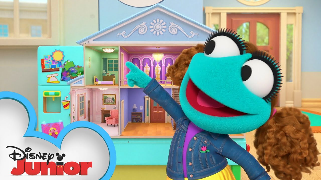 Muppet Manor Dollhouse! | Muppet Babies | @disneyjr