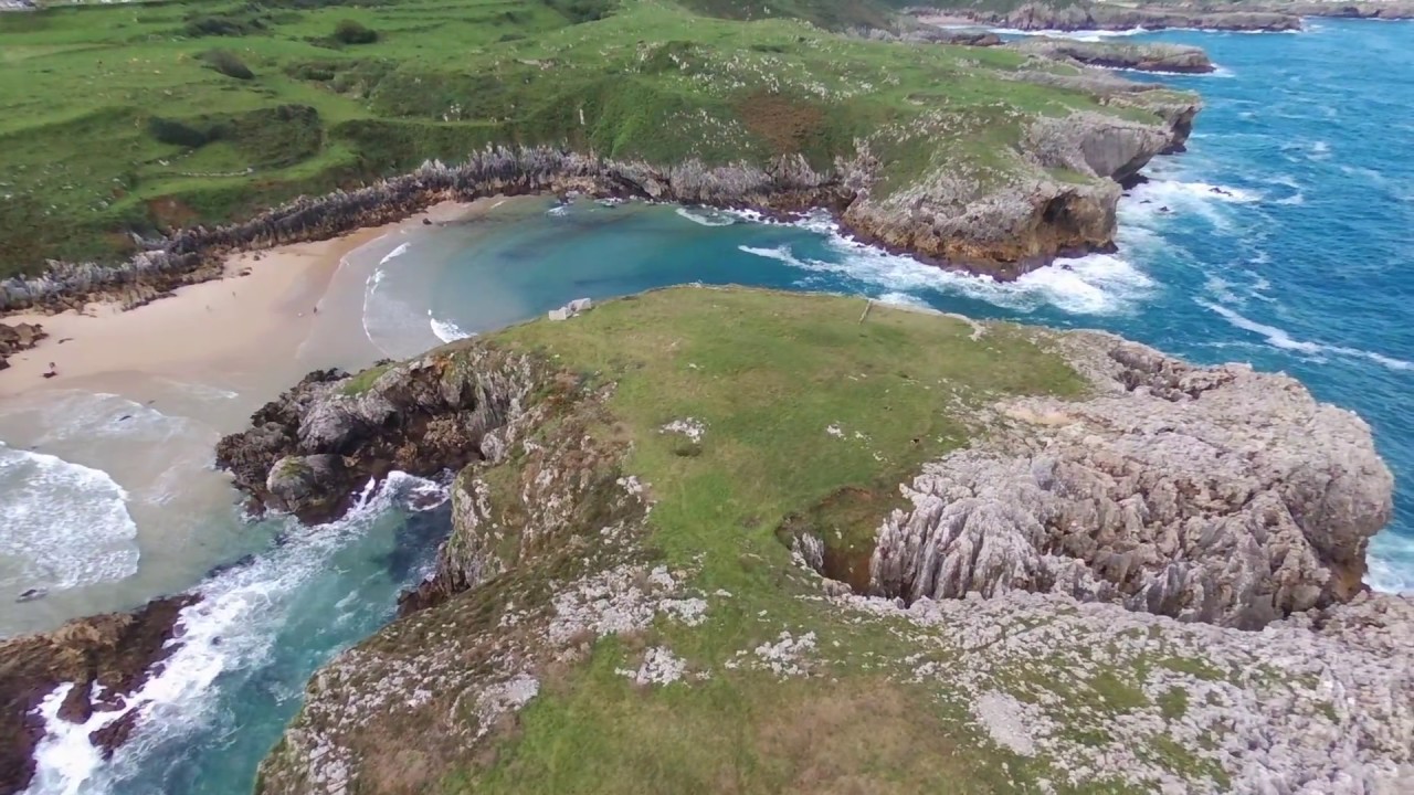 Playa Cue - Ll&aacute;nes (Asturias)