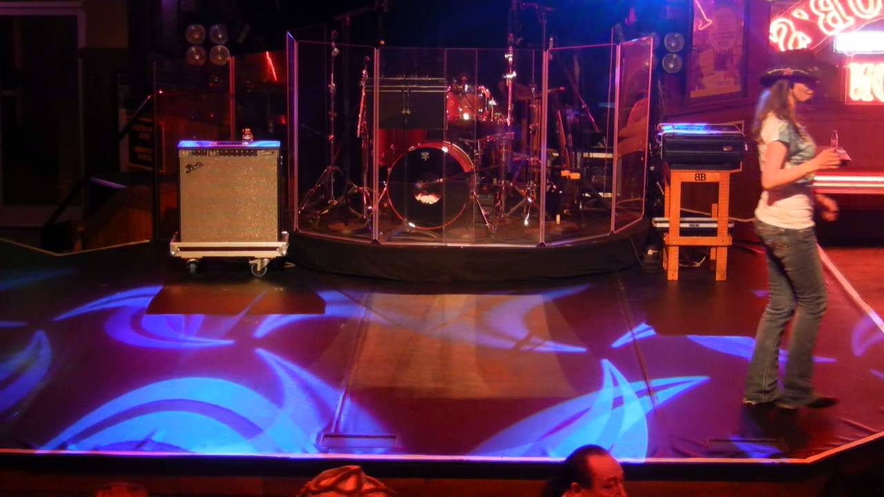 BREAK AWAY Line Dance (Teach) - Séverine Moulin Billy Bob's