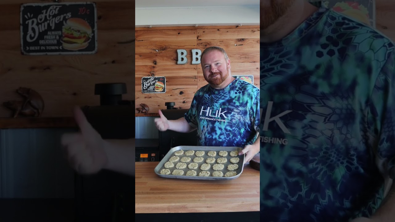 Smoked Peanut butter cookies. #smoked #food #cooking #cookies #cookingshorts #baking #bakingcookies