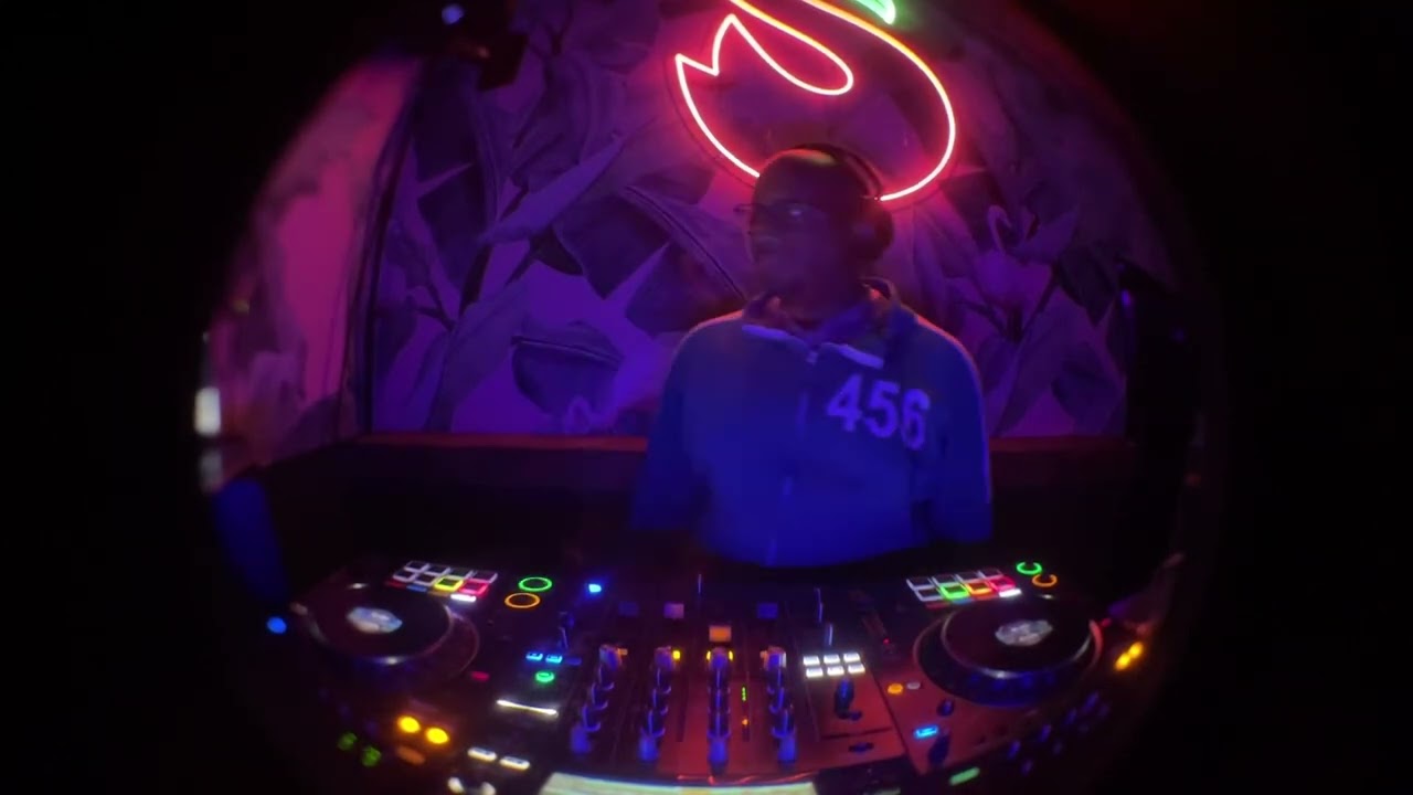 DJ Ranz at Tipsy Flamingo for Miami Music Mondays