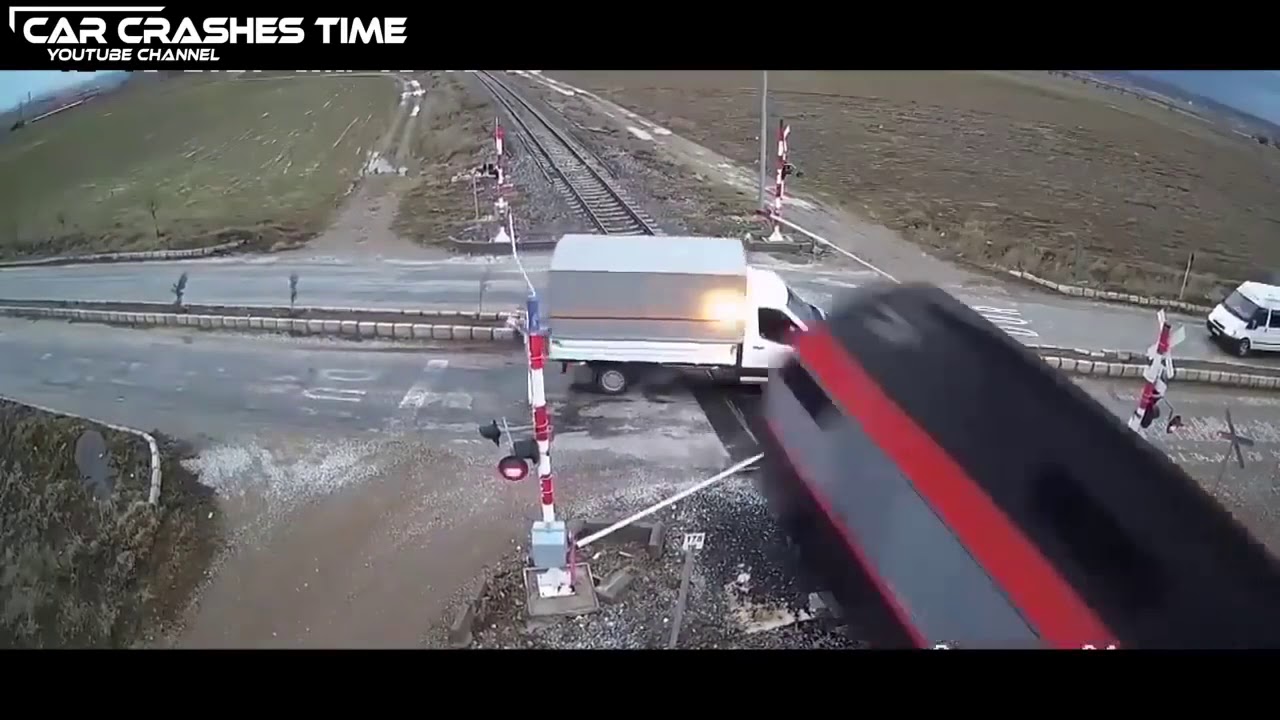 CAR CRASHES 2020 - BEST OF THE WEEK & CRAZY CAR DRIVERS