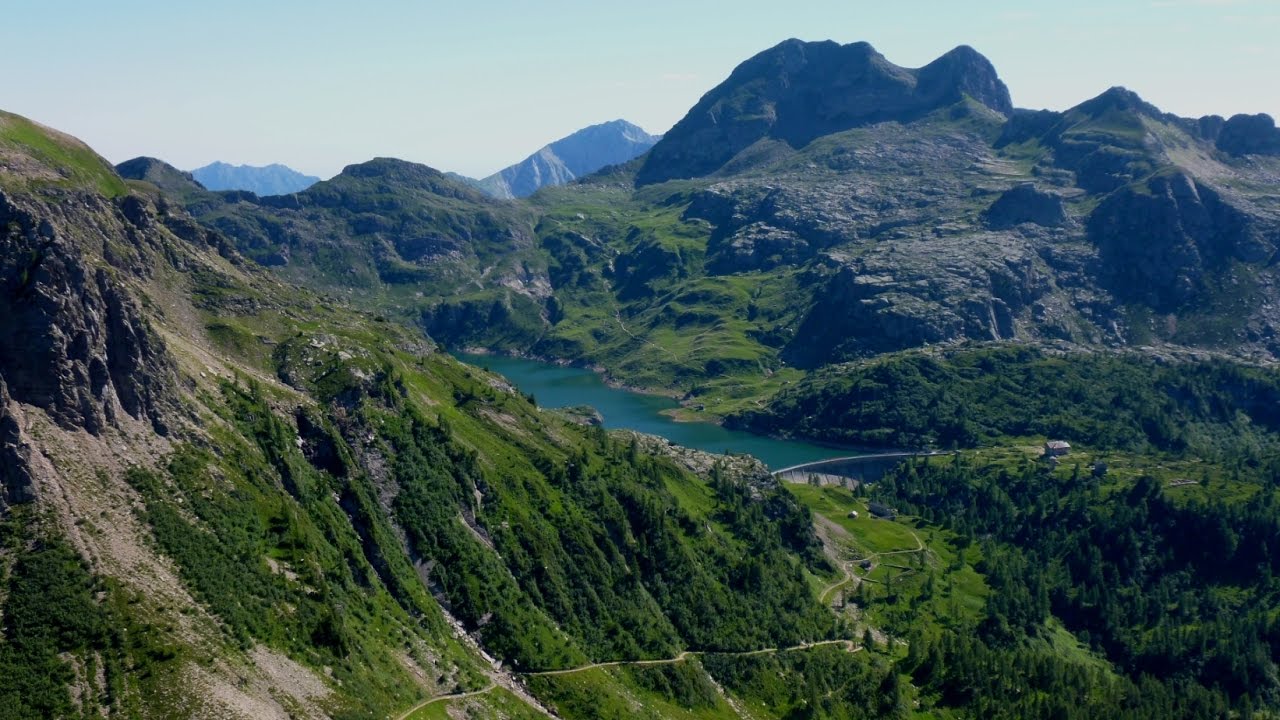 Trekking nelle Orobie: Pizzo del Becco ed i Laghi Gemelli