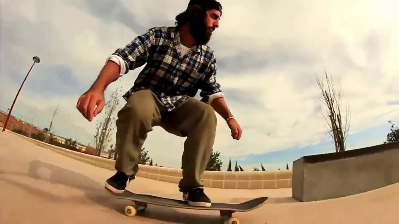 AWESOME TECHNICAL SKATEBOARDING COMPILATION