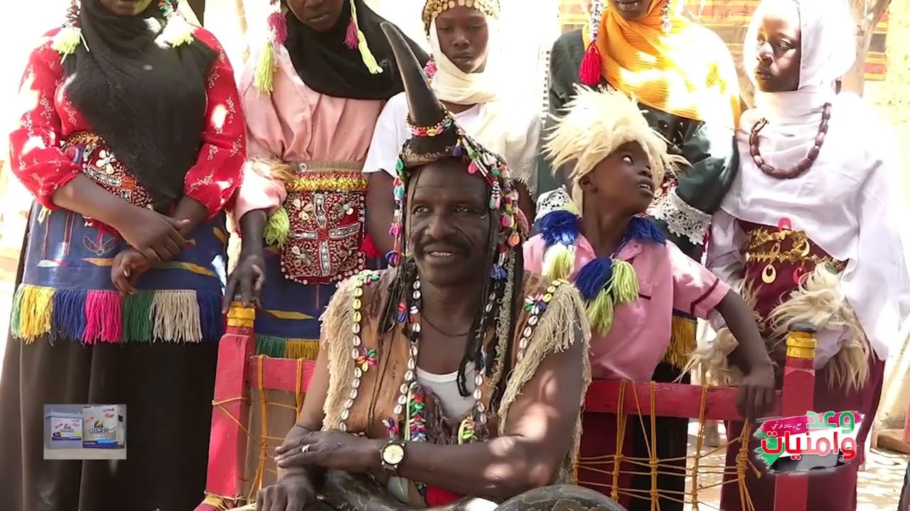وعد وأمنيات.. قصة عم أحمد مروض الثعابين والحيوانات المفترسة بالدمازين